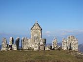 06 Monumento ai tre faggi